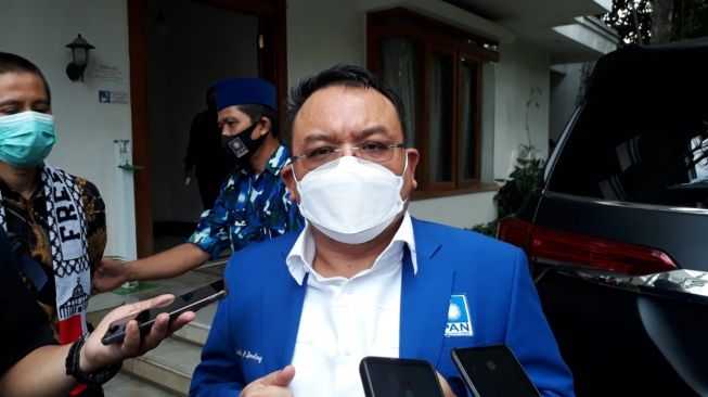 PAN Anggap Tuntutan Kubu Anies dan Ganjar agar MK Diskualifikasi Prabowo-Gibran Aneh dan Mengada-ada 1 PAN Anggap Tuntutan Kubu Anies dan Ganjar agar MK Diskualifikasi Prabowo-Gibran Aneh dan Mengada-ada