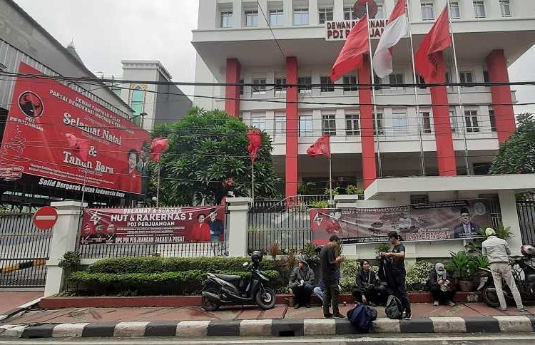 Pengamat Nilai PDIP Gulirkan Hak Angket karena Tak Terima Jagoannya Kalah di Pilpres 2024