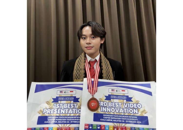 Adel Menjadi Best Speaker Indonesian Youth Excursion Network 2024 1 Adel Menjadi Best Speaker Indonesian Youth Excursion Network 2024