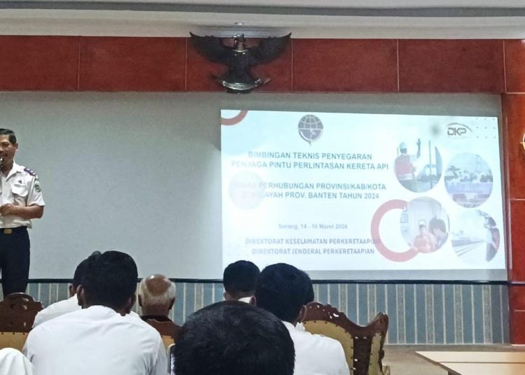 Dishub Banten Selenggarakan Bimtek Penjaga Jalan Lintasan Sebidang Kereta Api – Warga Berita 1 Dishub Banten Selenggarakan Bimtek Penjaga Jalan Lintasan Sebidang Kereta Api – Warga Berita