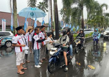 Berkah Ramadan, Galaci Bagikan Takjil di Pandeglang – Warga Berita