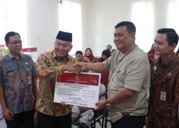 Puluhan Lansia di Kota Pekalongan Terima Bantuan Atensi 