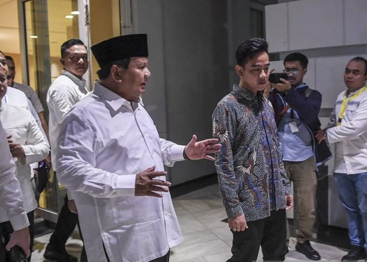 Prabowo Susun Kabinet, Jokowi Beri Masukan – Warga Berita