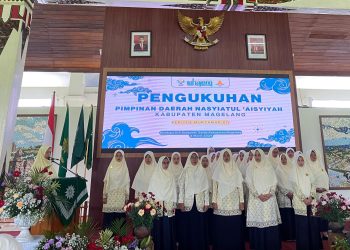 Wujudkan Komitmen Perempuan Muda Berkemajuan: Pengukuhan Pimpinan Daerah Nasyiatul Aisyiyah Kabupaten Magelang Telah Dilaksanakan 7 Wujudkan Komitmen Perempuan Muda Berkemajuan: Pengukuhan Pimpinan Daerah Nasyiatul Aisyiyah Kabupaten Magelang Telah Dilaksanakan