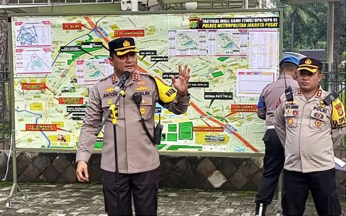 Hari Kedua Ramadhan, Polri Terjunkan 1.621 Personel Gabungan di Depan Gedung DPR/MPR RI – Warga Berita 1 Hari Kedua Ramadhan, Polri Terjunkan 1.621 Personel Gabungan di Depan Gedung DPR/MPR RI – Warga Berita
