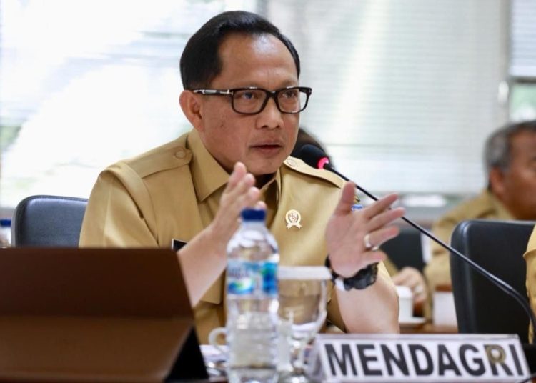 Tito Klaim Pembentukan Dewan Kawasan Aglomerasi dalam RUU DKJ Tak Ambil Alih Kewenangan Pemda 1 Kata Tito, 75 Ribu Satpol PP Berpeluan Jadi ASN atau PPPK