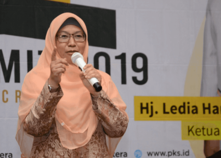 Komisi X DPR Desak Pemprov DKI Jakarta Revisi SOP Beasiswa KJMU, Hindari Pencabutan Mendadak 1 Komisi X DPR Desak Pemprov DKI Jakarta Revisi SOP Beasiswa KJMU, Hindari Pencabutan Mendadak
