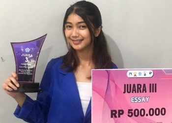 Mahasiswi FKes Udinus Bahas Tentang Pemanfaatan Media Sosial 7 Mahasiswi FKes Udinus Bahas Tentang Pemanfaatan Media Sosial