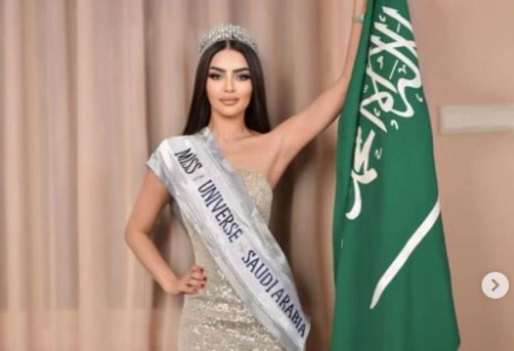 Rumy Al Qahtani, Model Pertama Mewakili Arab Saudi yang Masuk Miss Universe 1 Rumy Al Qahtani, Model Pertama Mewakili Arab Saudi yang Masuk Miss Universe
