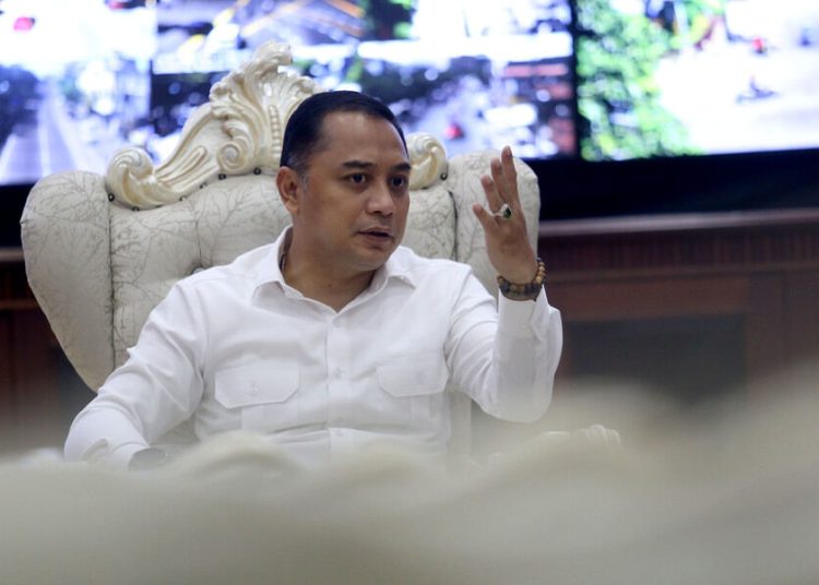 Eri Cahyadi Beri Sinyal Kembali Gandeng Armuji di Pikada Surabaya 1 Eri Cahyadi Beri Sinyal Kembali Gandeng Armuji di Pikada Surabaya