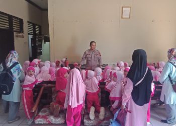 Polisi Sahabat Anak, Polsek Paguyangan Terima Kunjungan TK “MASHITOH” Dikenalkan Tugas Polisi