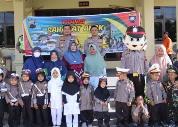 Polisi Sahabat Anak, Kapolres Brebes Sambut Kunjungan Anak Anak TK Randusanga Kulon