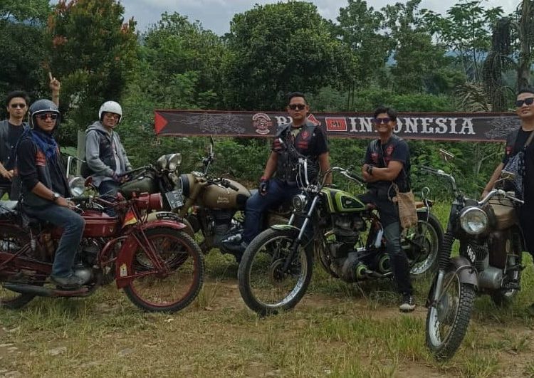Explore Budaya Banten, Puluhan Pemotor Antik Touring ke Baduy – Warga Berita