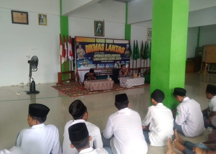 Ops Keselamatan Candi 2024, Satlantas Polres Brebes Gelar Dikmas Lantas Di Pondok Pesantren Al Hasaniah