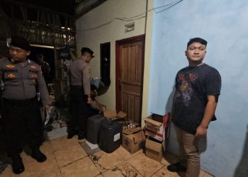 Razia Di 2 Lokasi, Ratusan Botol Miras Diamankan Polres Brebes
