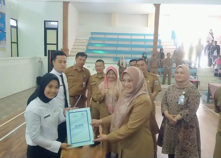 4 Tahun, Bupati Irna Angkat 5.711 Honorer Jadi PPPK – Warga Berita