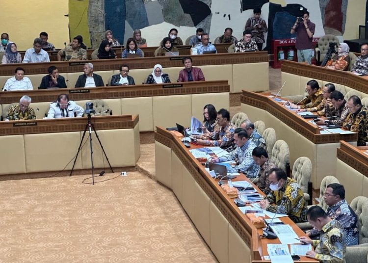 Hadiri Rapat Perdana di DPR, AHY Pamer Karier 16 Tahun di TNI