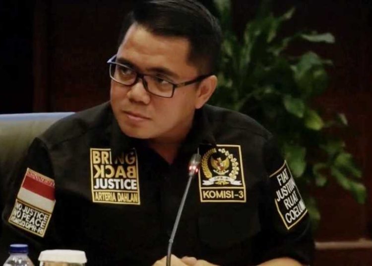 Kami Petugas Partai, Tunggu Arahan Pimpinan 1 Kami Petugas Partai, Tunggu Arahan Pimpinan