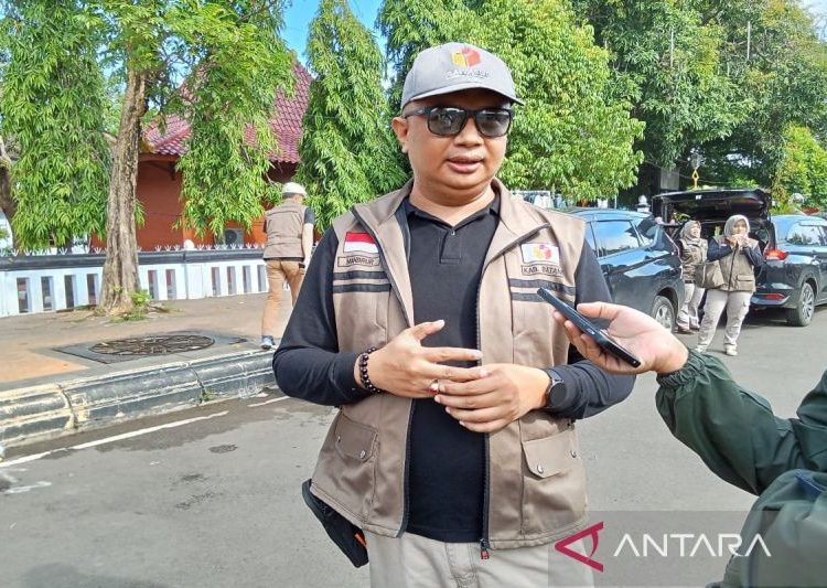 Bawaslu limpahkan perkara calon anggota DPR ke Polres Batang 1 Bawaslu limpahkan perkara calon anggota DPR ke Polres Batang