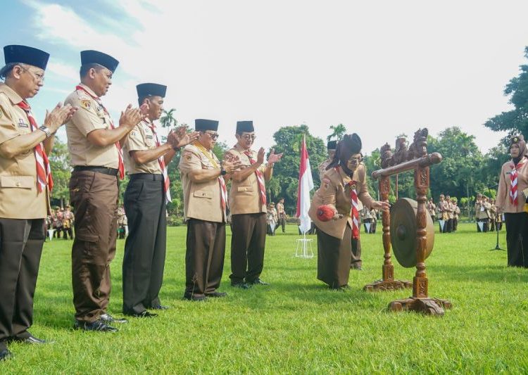 Pramuka diharapkan mampu tingkatkan ketrampilan dan rasa kekeluargaan 1 Pramuka diharapkan mampu tingkatkan ketrampilan dan rasa kekeluargaan