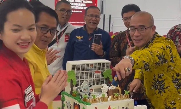 Soal Kue Ulang Tahun dari Caleg PSI, Hasyim KPU Klaim Dirinya Sendiri yang Siapkan