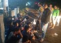 10 REMAJA YANG TERLIBAT TAWURAN DI KETANGGUNGAN DIRINGKUS POLISI