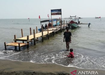 Pemkot Semarang kembangkan kawasan wisata Pantai Tirang