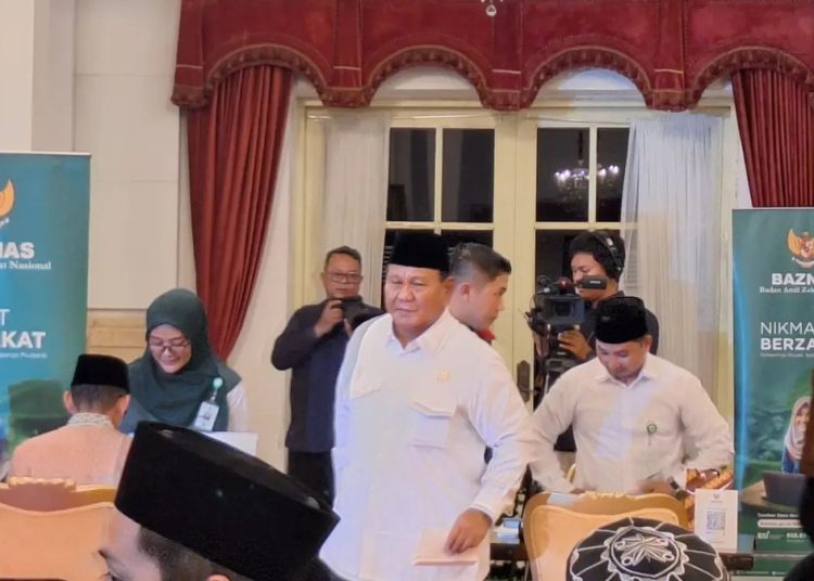 Presiden Jokowi Hingga Prabowo Serahkan Zakat ke Baznas di Istana – Warga Berita