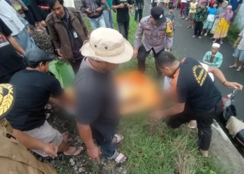 Polsek Paguyangan Evakuasi 2 Petani Meninggal Usai Tertabrak Kereta Api