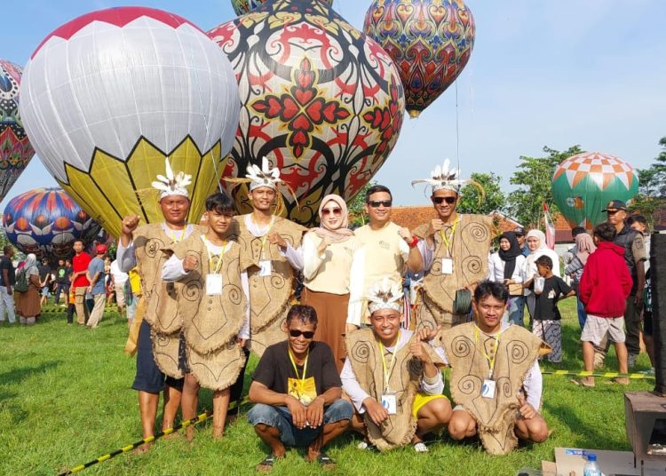 30 Balon Terbaik Siap Ramaikan Puncak Festival Balon Tambat Kota Pekalongan 1 30 Balon Terbaik Siap Ramaikan Puncak Festival Balon Tambat Kota Pekalongan