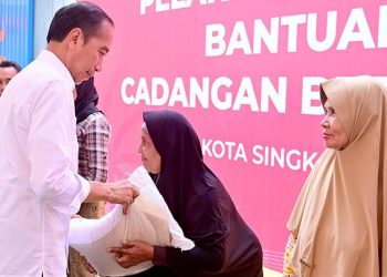Untuk Usut Politisasi Bansos, Ekonom Sebut MK Perlu Periksa Jokowi » Warga Berita