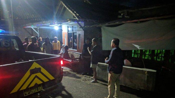 Dicurigai Hendak Curi Sepeda Ontel, Pria Asal Sleman Ini Coba Lari, Akhirnya Dibekuk dan Diserahkan ke Polres Bantul » Warga Berita 1 Dicurigai Hendak Curi Sepeda Ontel, Pria Asal Sleman Ini Coba Lari, Akhirnya Dibekuk dan Diserahkan ke Polres Bantul » Warga Berita