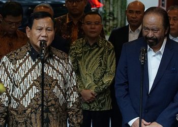 Dari  Total 34 Menteri, Hanya Tersisa 8 Kursi Menteri untuk Profesional, 26 Kursi Habis Dibagi-bagi untuk Partai » Warga Berita