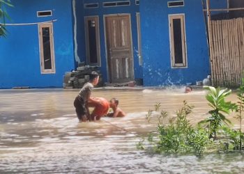 Sudah Tiga Hari, Banjir di Songgom Jaya Tak Kunjung Surut – Warga Berita