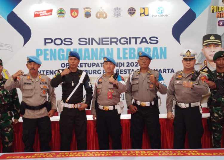Polda Jateng dirikan Pos Sinergitas, wujud sinergi mewujudkan mudik ceria mudik penuh makna 1 Polda Jateng dirikan Pos Sinergitas, wujud sinergi mewujudkan mudik ceria mudik penuh makna