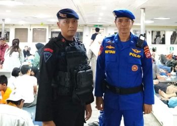 Amankan Mudik, Polda Banten Tempatkan Dua Personel di Setiap Kapal Penyebrangan Merak-Bakauheni – Warga Berita