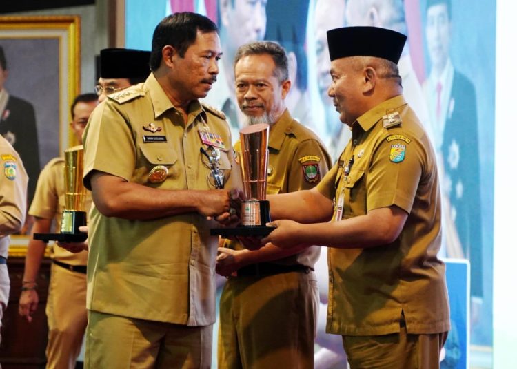Kota Pekalongan Raih Penghargaan Pembangunan Daerah Jateng