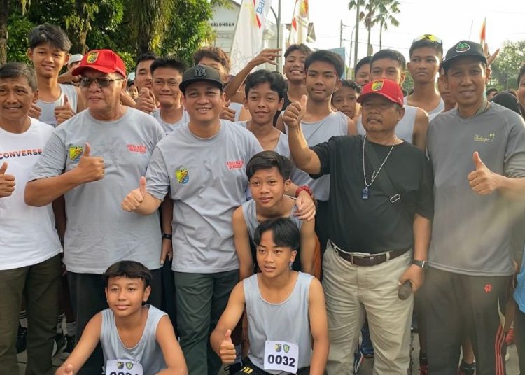 Ribuan Warga Ikuti Lomba Lari Marathon Piala Wali Kota Batik 1 Ribuan Warga Ikuti Lomba Lari Marathon Piala Wali Kota Batik