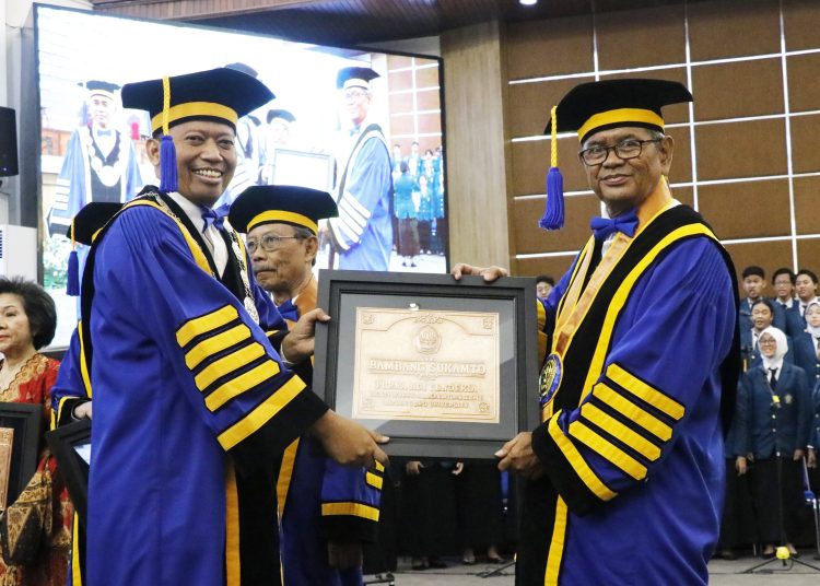 Guru Besar FPP UNDIP Jelaskan Kontribusi Ayam Ras Penuhi Kebutuhan Protein Hewani Nasional 1 Guru Besar FPP UNDIP Jelaskan Kontribusi Ayam Ras Penuhi Kebutuhan Protein Hewani Nasional