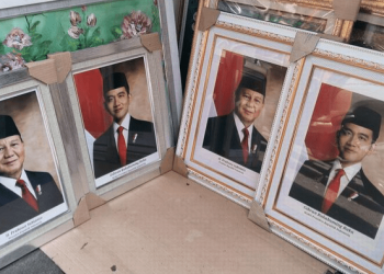 Foto Prabowo-Gibran Sebagai Presiden-Wapres Sudah Mulai Diperjualbelikan – Warga Berita