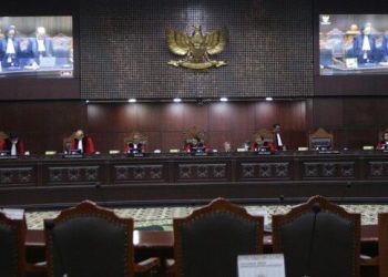 KPU Terapkan Putusan MK soal Syarat Capres-Cawapres Tak Langgar Hukum 8 Presiden Jokowi Beri Restu Empat Menterinya untuk Bersaksi di MK
