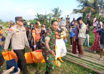 Mayat Tanpa Identitas Ditemukan Mengapung di Kali Cibanten, Kasemen – Warga Berita