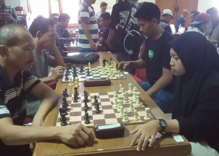 Sambil Ngabuburit Percasi Pandeglang Gelar Turnamen Catur – Warga Berita