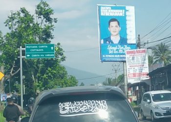 Billboard Fitron Nyalon Bupati Marak di Pandeglang – Warga Berita