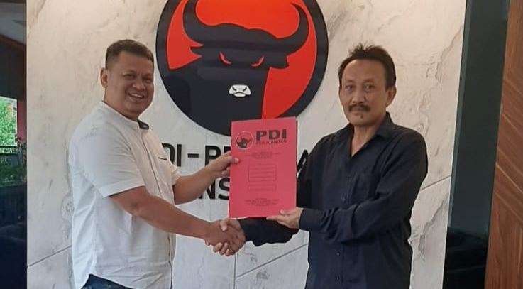 Airin Ambil Formulir Penjaringan Calon Gubernur Banten ke Markas Banteng – Warga Berita 1 Airin Ambil Formulir Penjaringan Calon Gubernur Banten ke Markas Banteng – Warga Berita