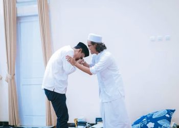 Sebelum Serahkan Formulir, Iing Mohon Doa Restu Ibunda dan Ulama – Warga Berita 2 Sebelum Serahkan Formulir, Iing Mohon Doa Restu Ibunda dan Ulama – Warga Berita