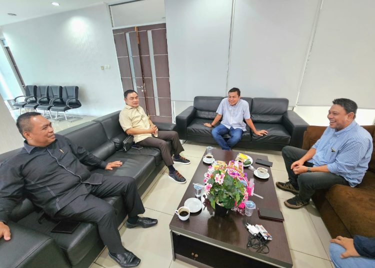 Komunikasi dengan Media Harus Dibangun – Warga Berita