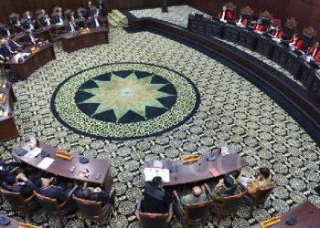 Dikhawatirkan Hukum Akan Ketinggalan dari Perkembangan Masyarakat usai Putusan MK Soal Sengketa Pilpres, Ini Saran Pakar » Warga Berita
