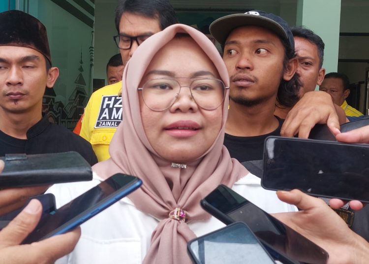 Ratu Ria Janjikan Permudah Perizinan Investasi Apabila Terpilih Jadi Walikota Serang – Warga Berita 1 Ratu Ria Janjikan Permudah Perizinan Investasi Apabila Terpilih Jadi Walikota Serang – Warga Berita