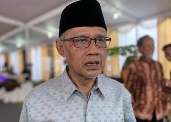 Perlu Tingkatkan Akhlak » Warga Berita